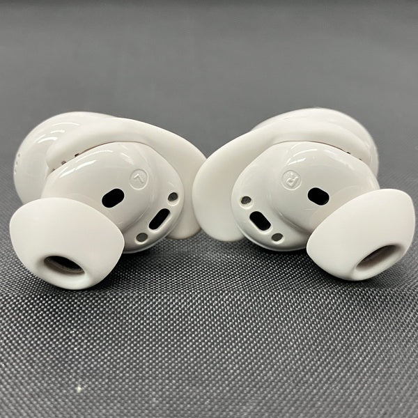 【中古】QuietComfort Earbuds White Smoke【秋葉原】