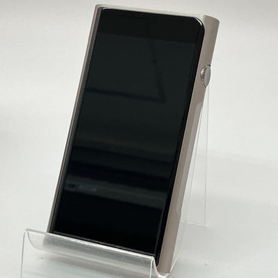 【中古】M6 PRO チタニウム【秋葉原】