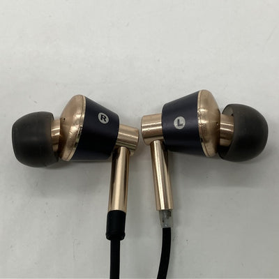 【中古】E1001 Triple-Driver In-Ear Headphones ゴールド【秋葉原】