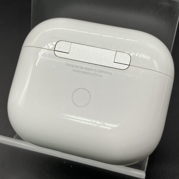 【中古】AirPods 充電ケース (第3世代)【秋葉原】