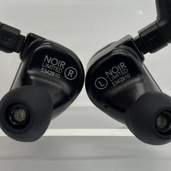 【中古】Fourt  Noir 【64A-8021】【秋葉原】