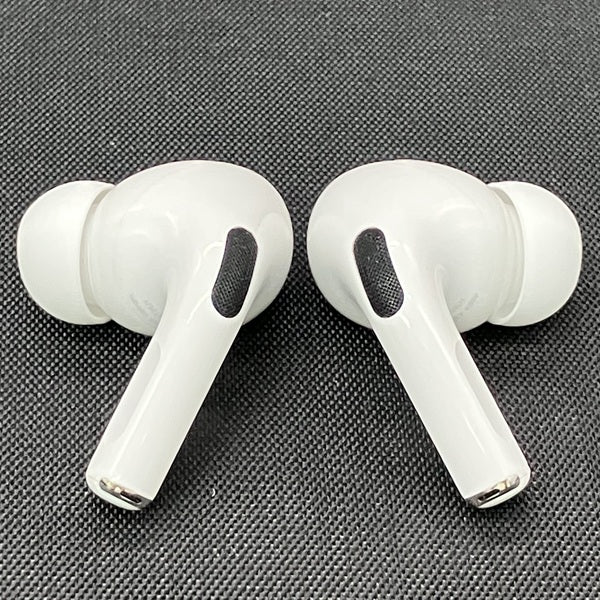 Apple 【中古】MagSafe充電ケース(USB-C)付きAirPods Pro(第2