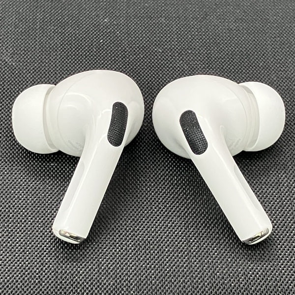 Apple 【中古】MagSafe充電ケース(USB-C)付きAirPods Pro(第2