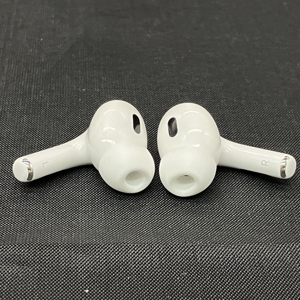 【中古】MagSafe充電ケース(USB-C)付きAirPods Pro(第2世代) MTJV3JA【日本橋】