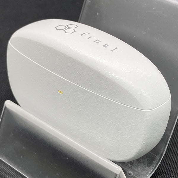 【新品未使用未開封】final ZE3000 ホワイト final 【中古】ZE3000 ホワイト 【FI-ZE3DPLTW-WHITE】【秋葉原