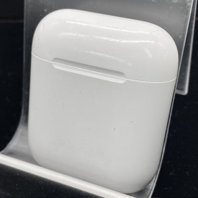 【中古】AirPods with Charging Case MV7N2J/A【名古屋】