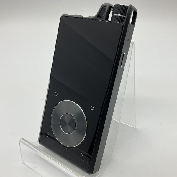 美品☆QUESTYLE QPM 本体のみ ケース付き Questyle 【中古】QPM ブラック 【QPM-B】【日本橋】 – e☆イヤホン