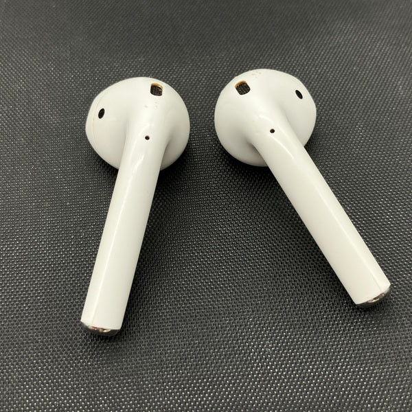 【中古】AirPods with Charging Case MV7N2J/A【仙台】