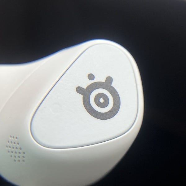 【中古】Arctis GameBuds White 【61682J】【秋葉原】