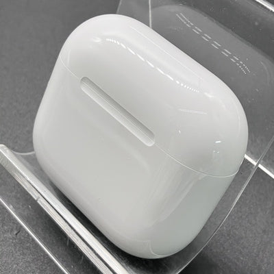 【中古】AirPods 4 MXP63J/A【秋葉原】