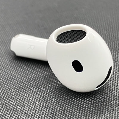 【中古】AirPods 4 (R側)（アクティブノイズキャンセリング搭載）【日本橋】