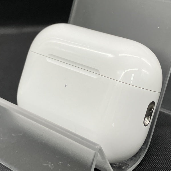 【中古】MagSafe充電ケース(USB-C)付きAirPods Pro(第2世代) MTJV3JA【秋葉原】