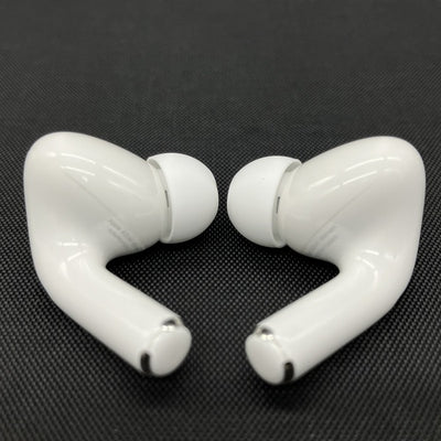 【中古】MagSafe充電ケース(USB-C)付きAirPods Pro(第2世代) MTJV3JA【秋葉原】