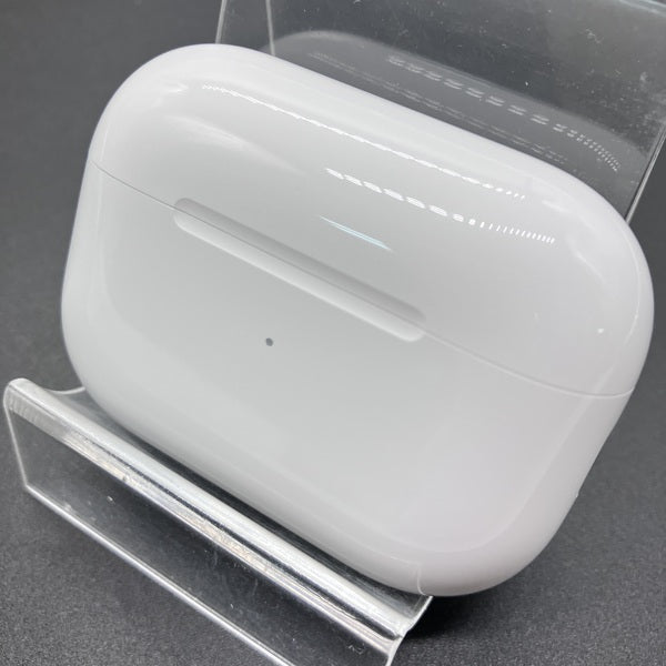 【中古】MagSafe充電ケース(USB-C)付きAirPods Pro(第2世代) MTJV3JA【秋葉原】