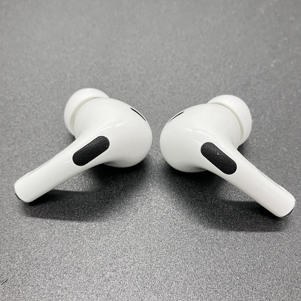 【中古】MagSafe充電ケース(USB-C)付きAirPods Pro(第2世代) MTJV3JA【秋葉原】