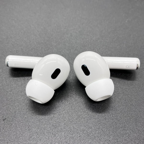 Apple 【中古】MagSafe充電ケース(USB-C)付きAirPods Pro(第2