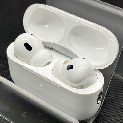 【中古】MagSafe充電ケース(USB-C)付きAirPods Pro(第2世代) MTJV3JA【日本橋】