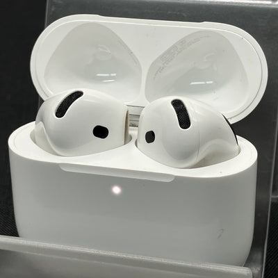 【中古】AirPods 4 MXP93J/A（アクティブノイズキャンセリング搭載）【名古屋】