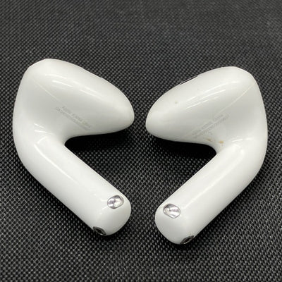 【中古】AirPods 4 MXP93J/A（アクティブノイズキャンセリング搭載）【名古屋】