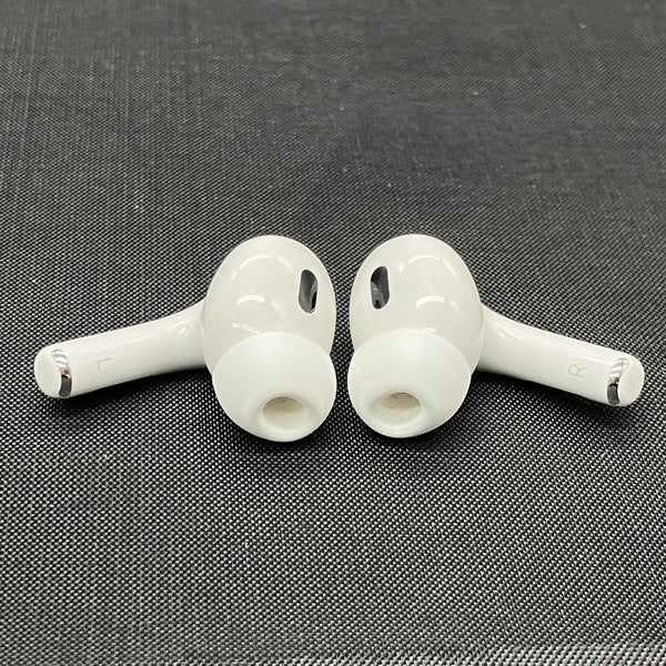 【中古】MagSafe充電ケース(USB-C)付きAirPods Pro(第2世代) MTJV3JA【名古屋】