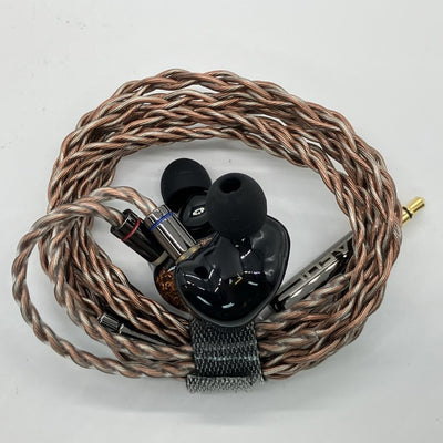 【中古】PERFORMER 8【秋葉原】