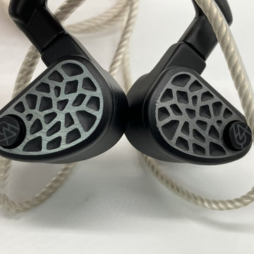 64 audio u18 中古価格 | HifiZero