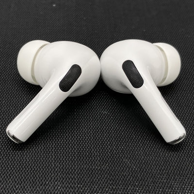 【中古】MagSafe充電ケース(USB-C)付きAirPods Pro(第2世代) MTJV3JA【日本橋】