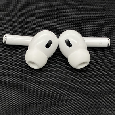 【中古】MagSafe充電ケース(USB-C)付きAirPods Pro(第2世代) MTJV3JA【日本橋】