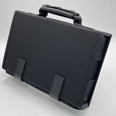 【中古】仕切りの位置が変えられるイヤフォンケース/6個用　（ぬめ革のハンドル付き）【VC871-00】【秋葉原】
