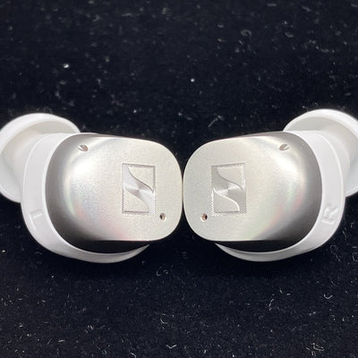 【中古】MOMENTUM True Wireless 4 ホワイトシルバー 【MTW4 White Silver】【日本橋】