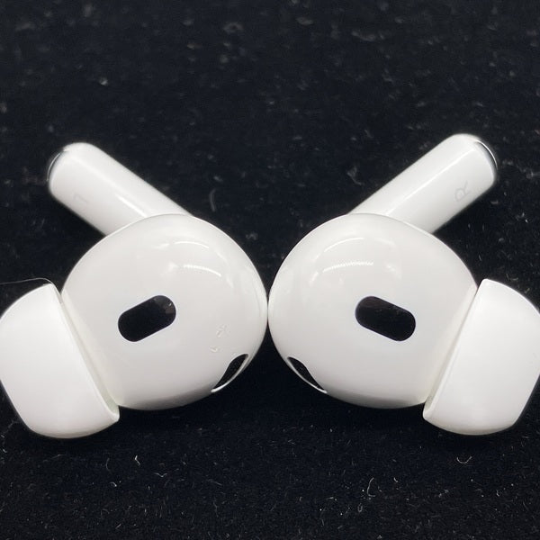 【中古】MagSafe充電ケース(USB-C)付きAirPods Pro(第2世代) MTJV3JA【日本橋】