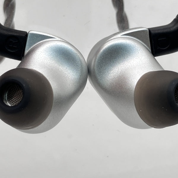 【中古】S08 Silver【秋葉原】