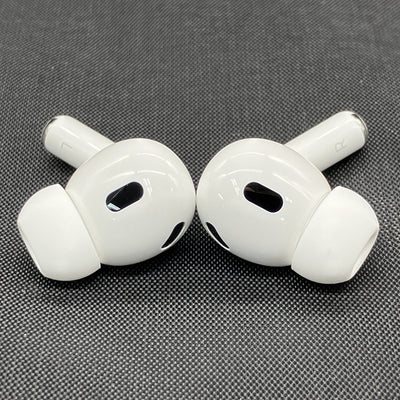 【中古】MagSafe充電ケース(USB-C)付きAirPods Pro(第2世代) MTJV3JA【日本橋】