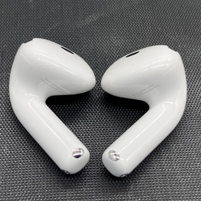 【中古】AirPods 4 MXP93J/A（アクティブノイズキャンセリング搭載）【名古屋】