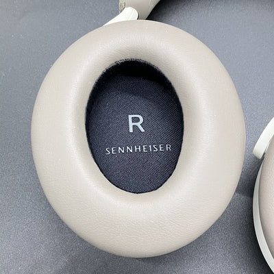 【中古】MOMENTUM 4 Wireless ホワイト 【M4AEBT WHITE】【秋葉原】