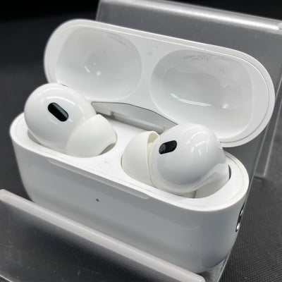 【中古】MagSafe充電ケース(USB-C)付きAirPods Pro(第2世代) MTJV3JA【名古屋】
