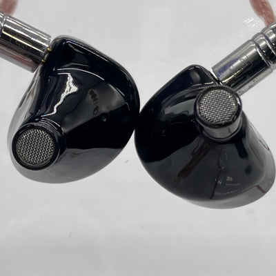【中古】Z02 (Universal Fit)【秋葉原】