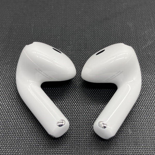 【中古】AirPods 4 MXP93J/A（アクティブノイズキャンセリング搭載）【秋葉原】