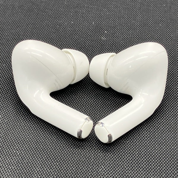 【中古】MagSafe充電ケース(USB-C)付きAirPods Pro(第2世代) MTJV3JA【秋葉原】