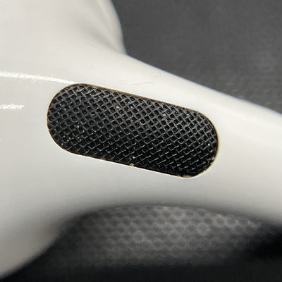 【中古】MagSafe充電ケース(USB-C)付きAirPods Pro(第2世代) MTJV3JA【秋葉原】