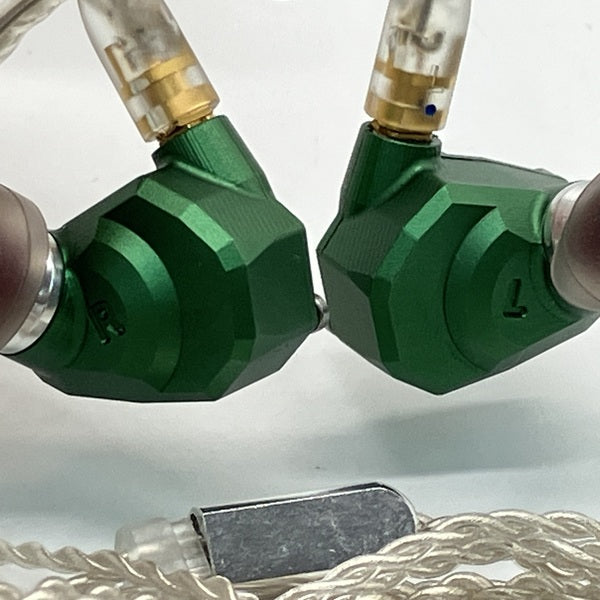 Campfire Audio 【中古】ANDROMEDA 【CAM-4808】【秋葉原】 – e