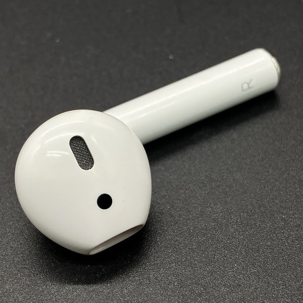Apple AirPods ワイヤレスイヤホン 第2世　中古品 第2世代】AirPods with Charging Case MV7N2J/A|中古オーディオ