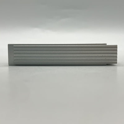 【中古】UA6 Silver【秋葉原】