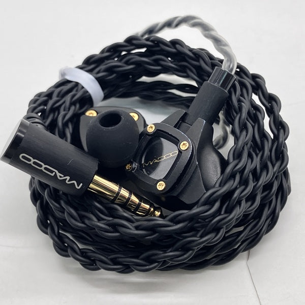 美品 MADOO Typ512 有線イヤホン マルチドライバーに特化したイヤホンブランドMADOOの第2弾