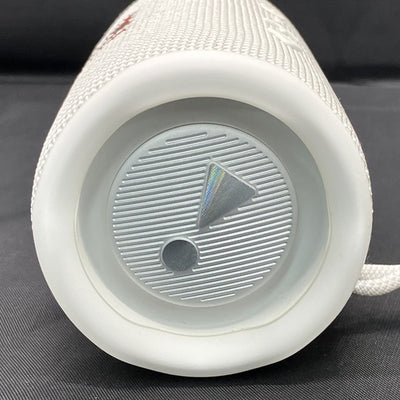 【中古】FLIP6 ホワイト【JBLFLIP6WHT】【秋葉原】