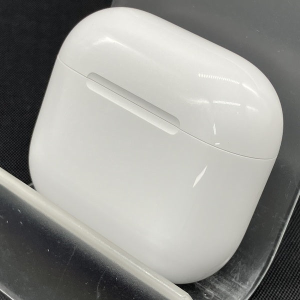 【中古】AirPods 4 MXP63J/A【日本橋】