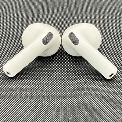 【中古】AirPods 4 MXP63J/A【日本橋】