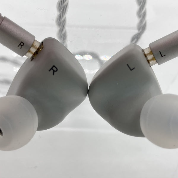 ACTIVO　VOLCANO 【IRV-ACTIVO-VOLCANO】イヤホン ACTIVO 【中古】VOLCANO 【IRV-ACTIVO-VOLCANO】【日本橋】 – e