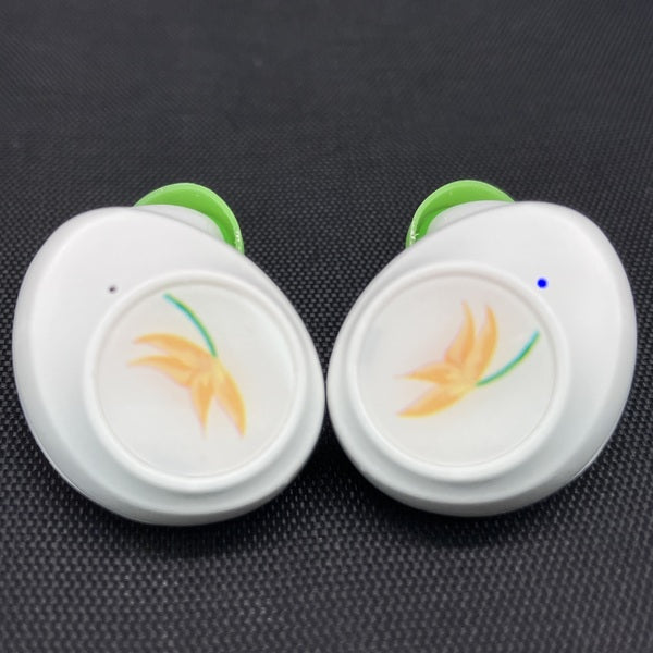 TRUE WIRELESS STEREO EARPHONES 上白石萌音 モデル 上白石萌音 / TRUE WIRELESS STEREO EARPHONES 上白石萌音
