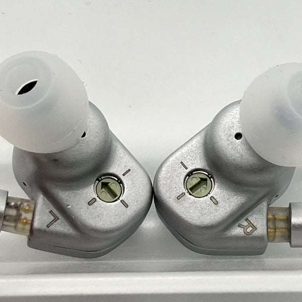 【中古】4U【秋葉原】